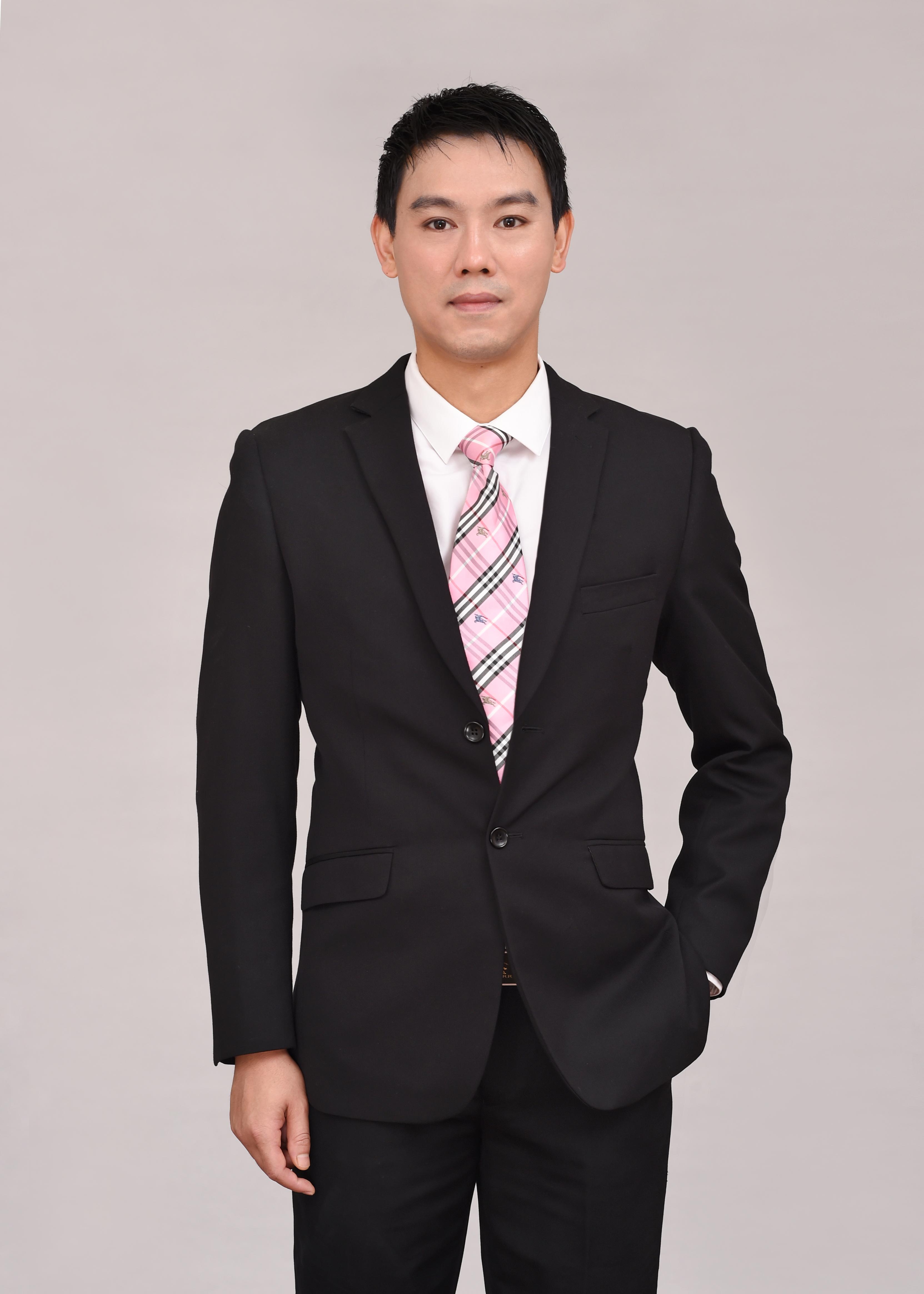 温曙映 公关与传播总监